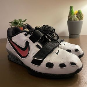RARE Nike Romaleos 2 White Varsity Red 476927-160 Mens size 8.5